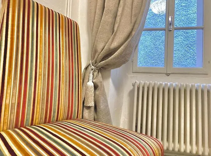 Daire Lg - Boutique And -