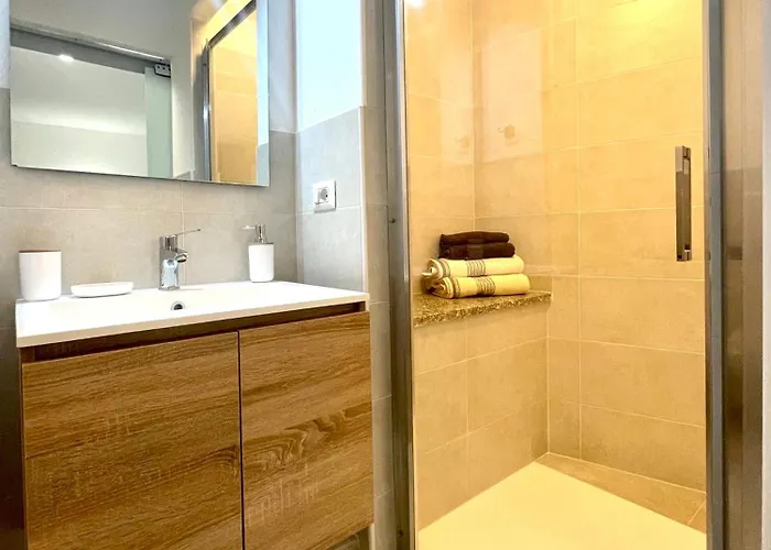 Lg - Boutique And - * Brienno