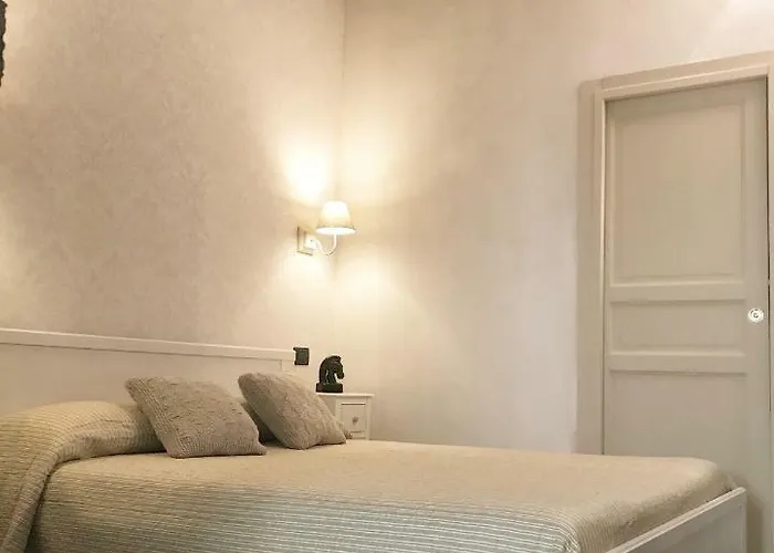 Daire Lg - Boutique And - *