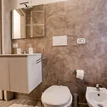 Lg - Boutique And - * Brienno