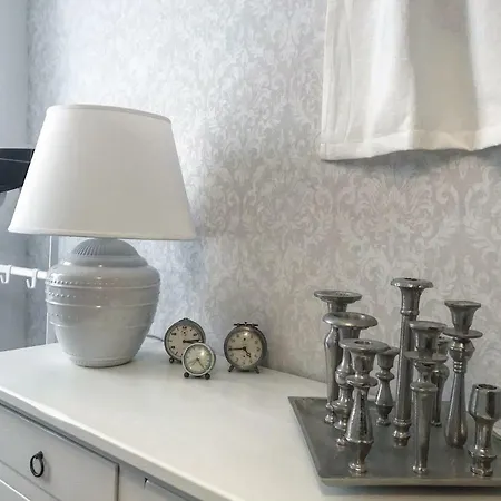 Lg - Boutique And - * Brienno